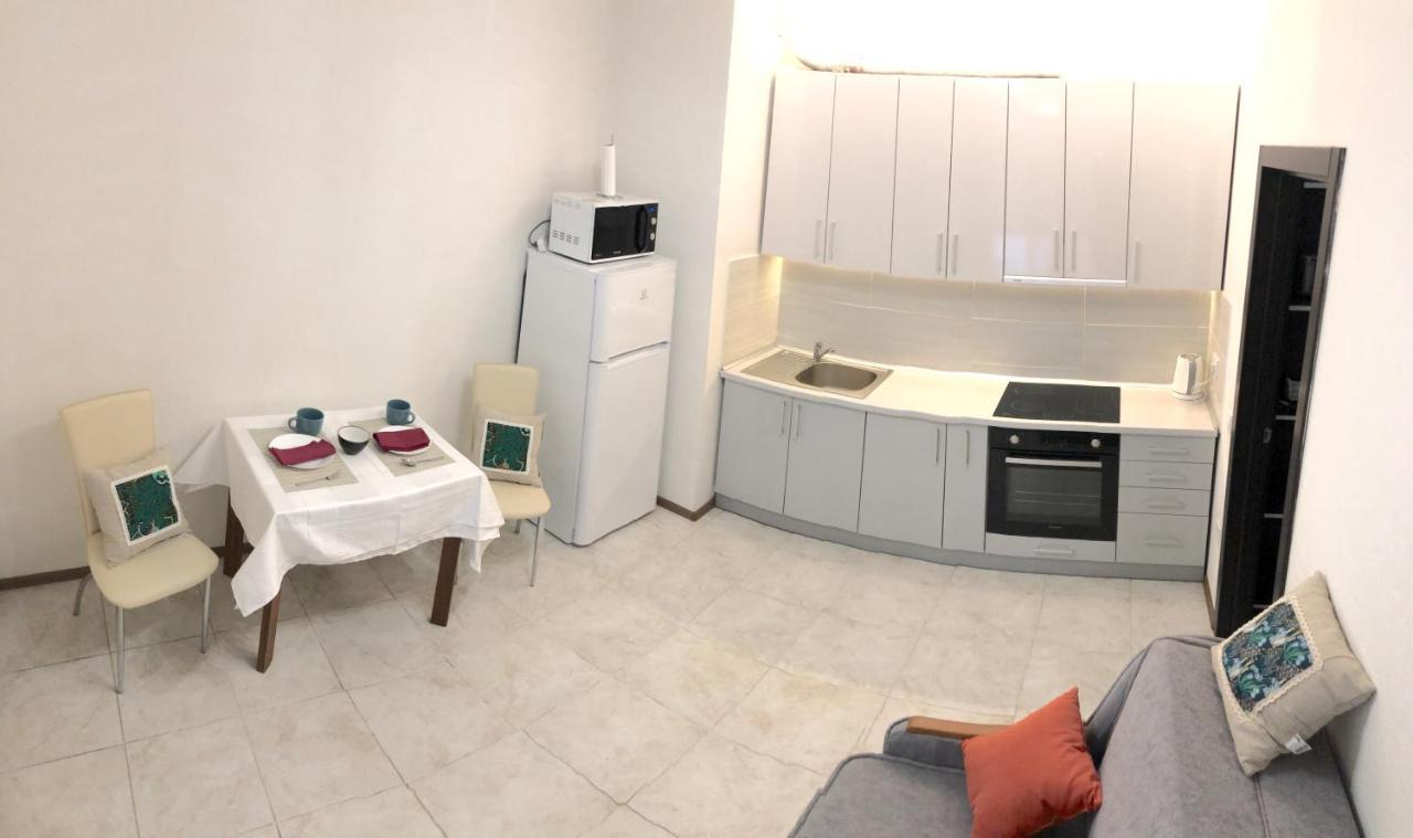 Ferienwohnung Жд Вокзал Пр Победы 67-В Метро Нивки Парк Шулявка Kiew Exterior foto